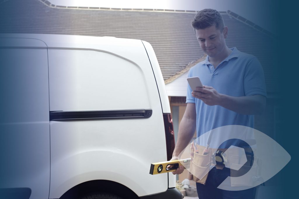 technician with mobile